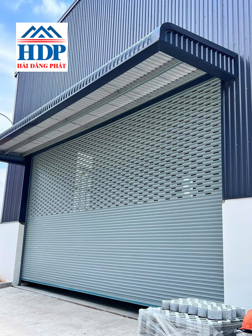 Hình ảnh: Lắp Đặt Cửa Cuốn Tại Bình Tân