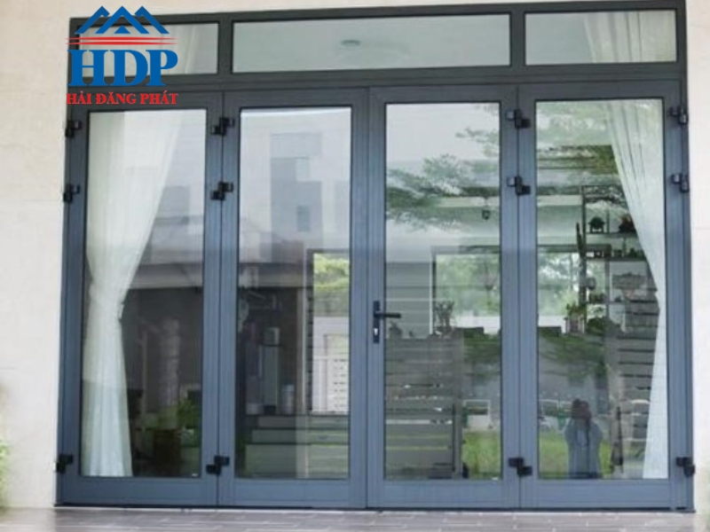 mẫu cửa kính cường lực 4 cánh