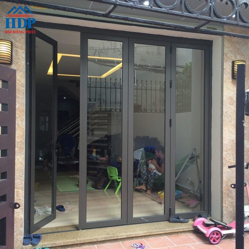 mẫu cửa nhà phố đẹp