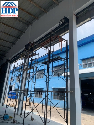 Lắp đặt cửa cuốn tại Đồng Xoài: Hướng dẫn lựa chọn đơn vị thi công chuyên nghiệp
